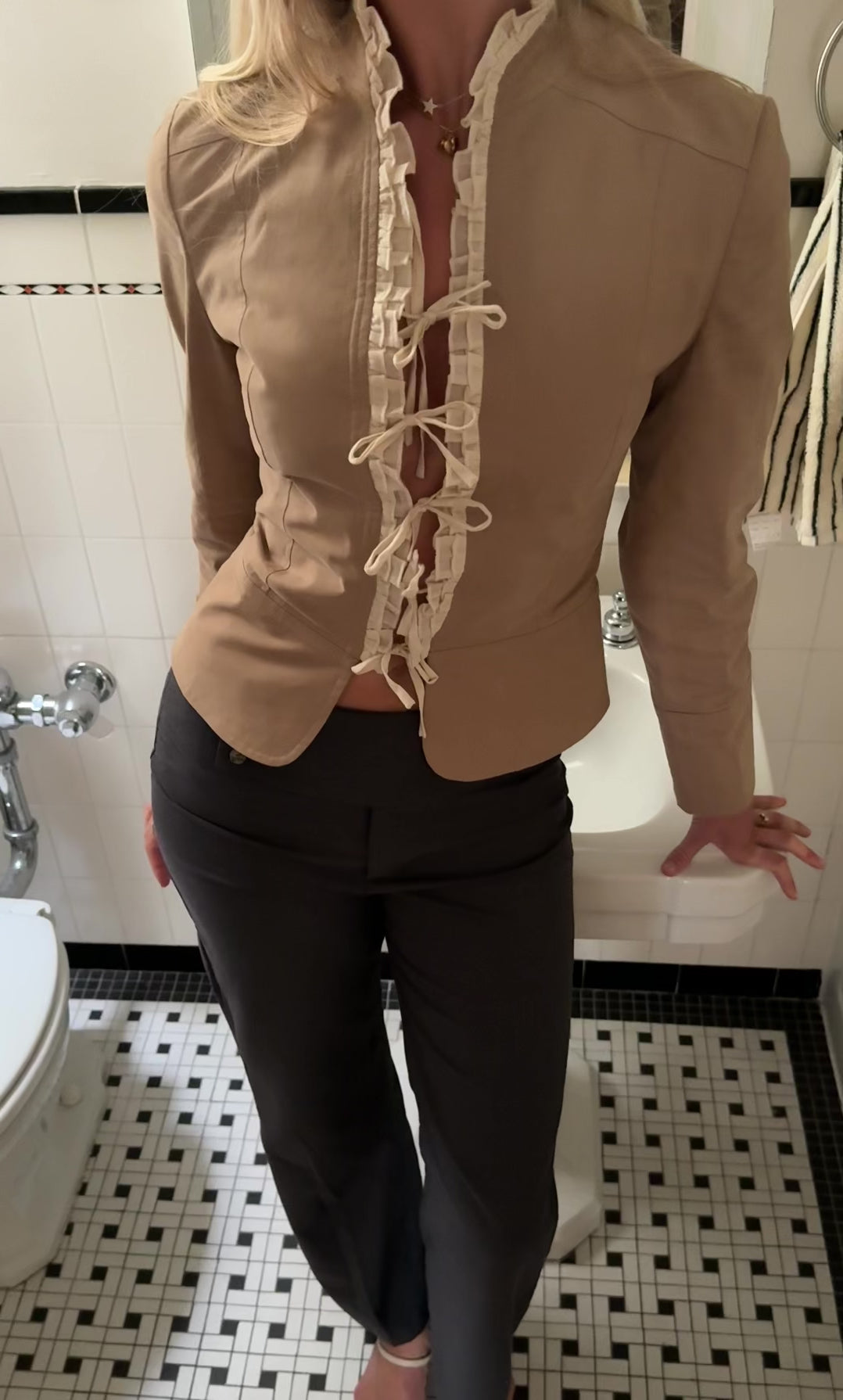 THE JONES JACKET